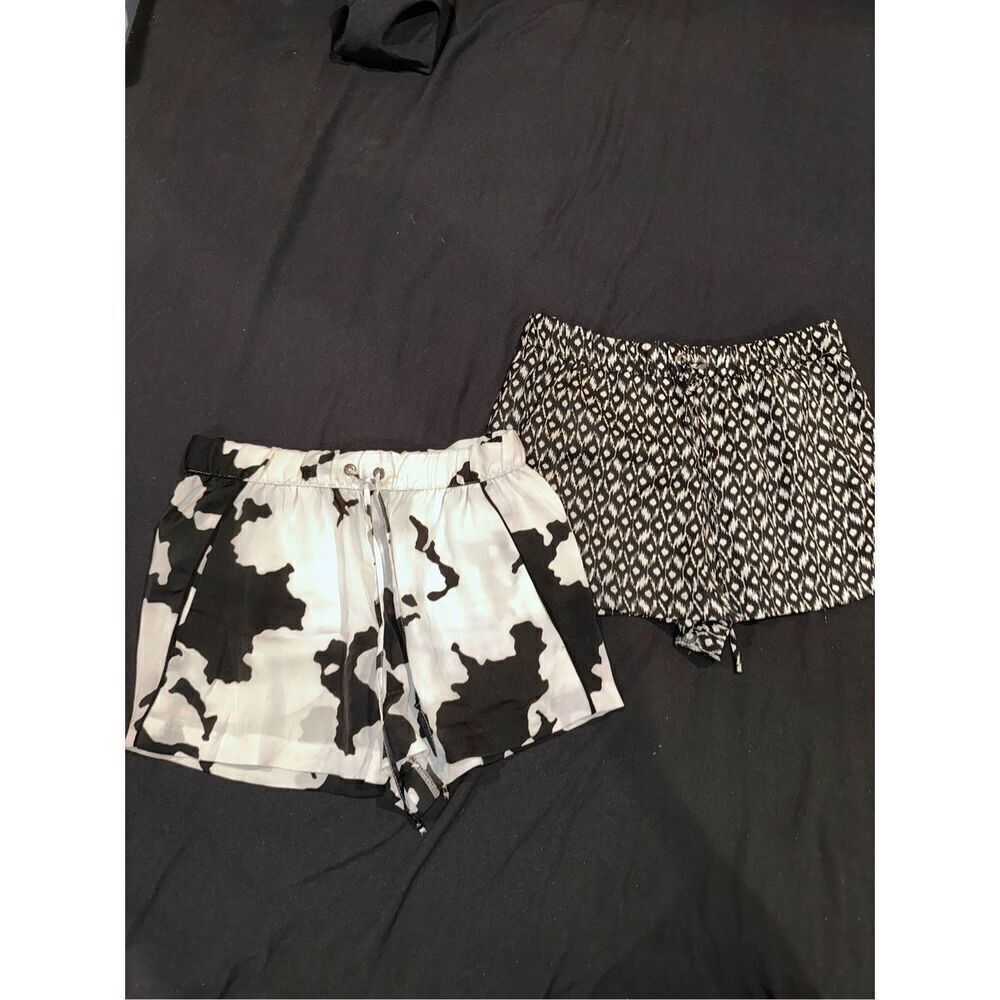Size S bundle women’s shorts 2 pairs Zara